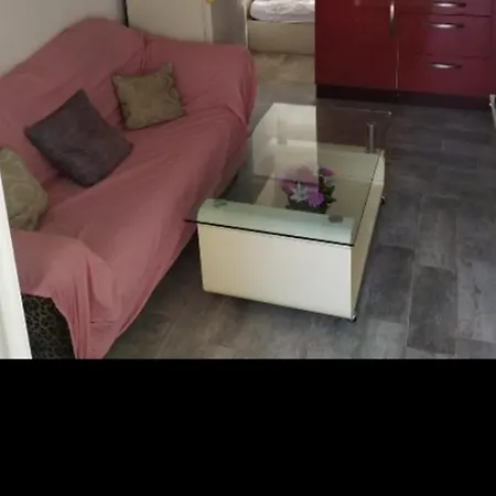 2 Pieces Sans Voisin *